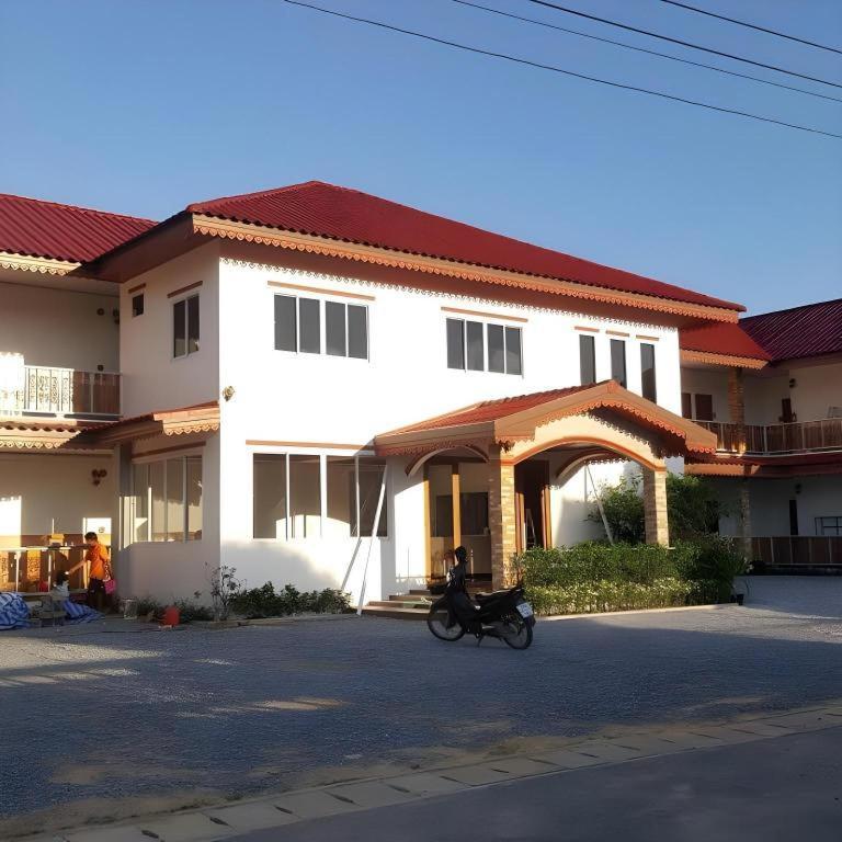 The Aam Resort Bang Sare Ngoại thất bức ảnh